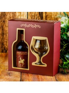   PRESIDENT Barrique furmint szőlő pálinka /Johanna D'arc / 0,35 Bordó Díszdobozban+pohár